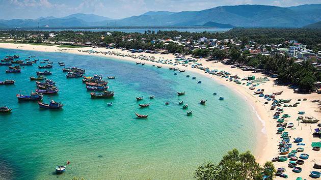 Mũi Né – Phan Thiết, Bình Thuận sở hữu nhiều lợi thế để đưa du lịch nơi đây vươn tầm trở thành điểm đến quốc tế hàng đầu.